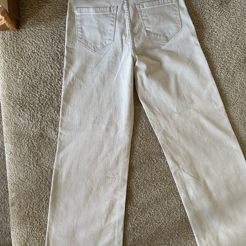 Kensie Vintage Luxe Wide Leg Pants in Light Gray